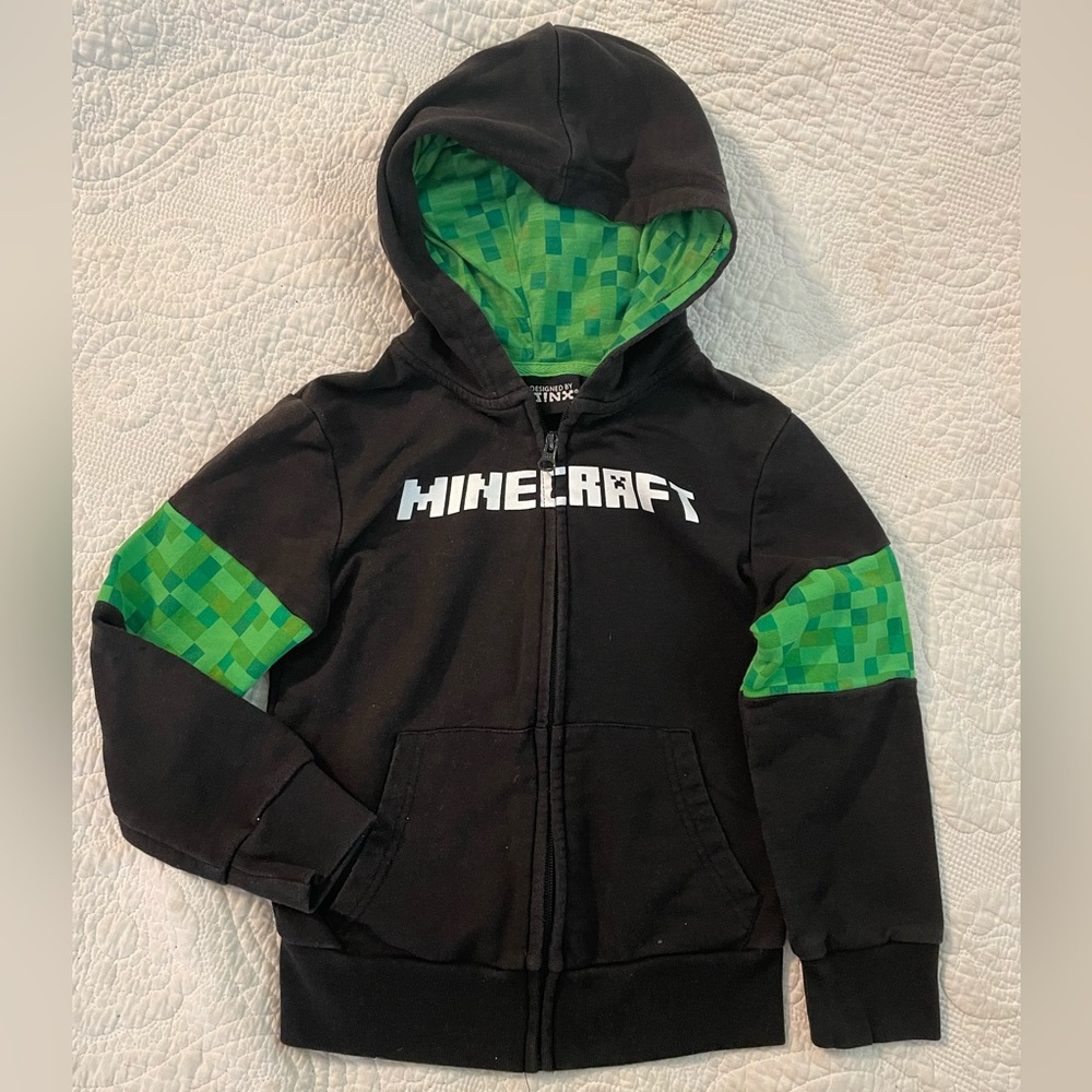 Boys size 5/6 Minecraft zip up hoodie